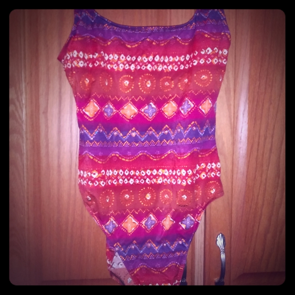One piece swim suit